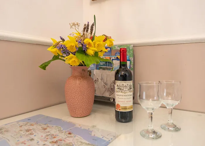 Апартаменты Oasis With Sea View *