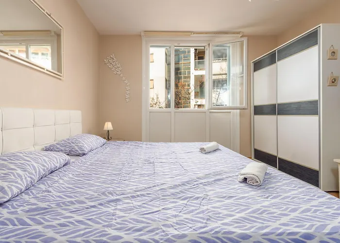 Oasis With Sea View Задар